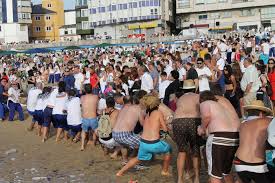 Juegos tradicionales en la playa