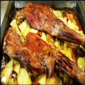 PALETILLA DE CORDERO ASADA AL HORNO